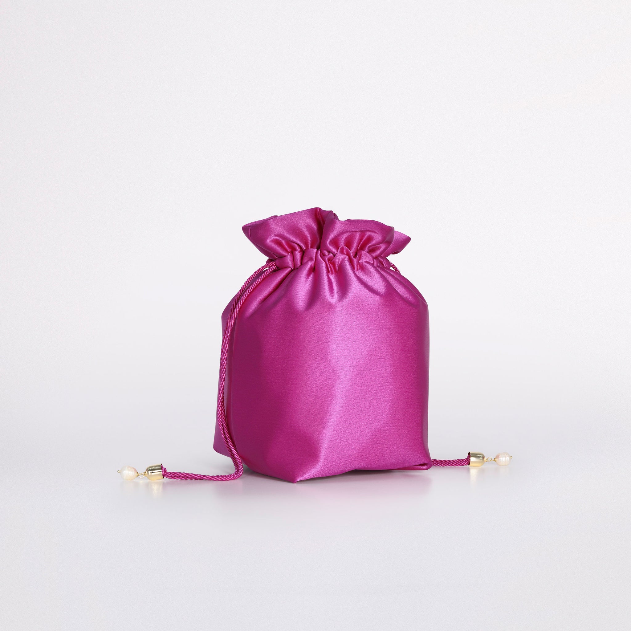 Bucket bag in colorazione fucsia