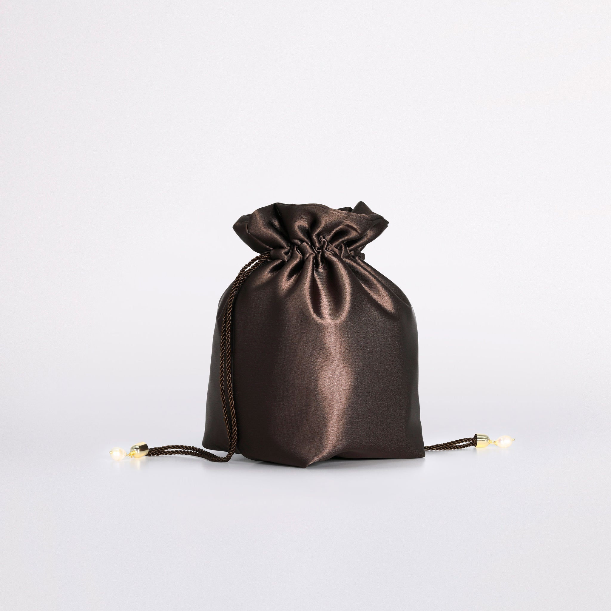 Bucket bag in colorazione marrone