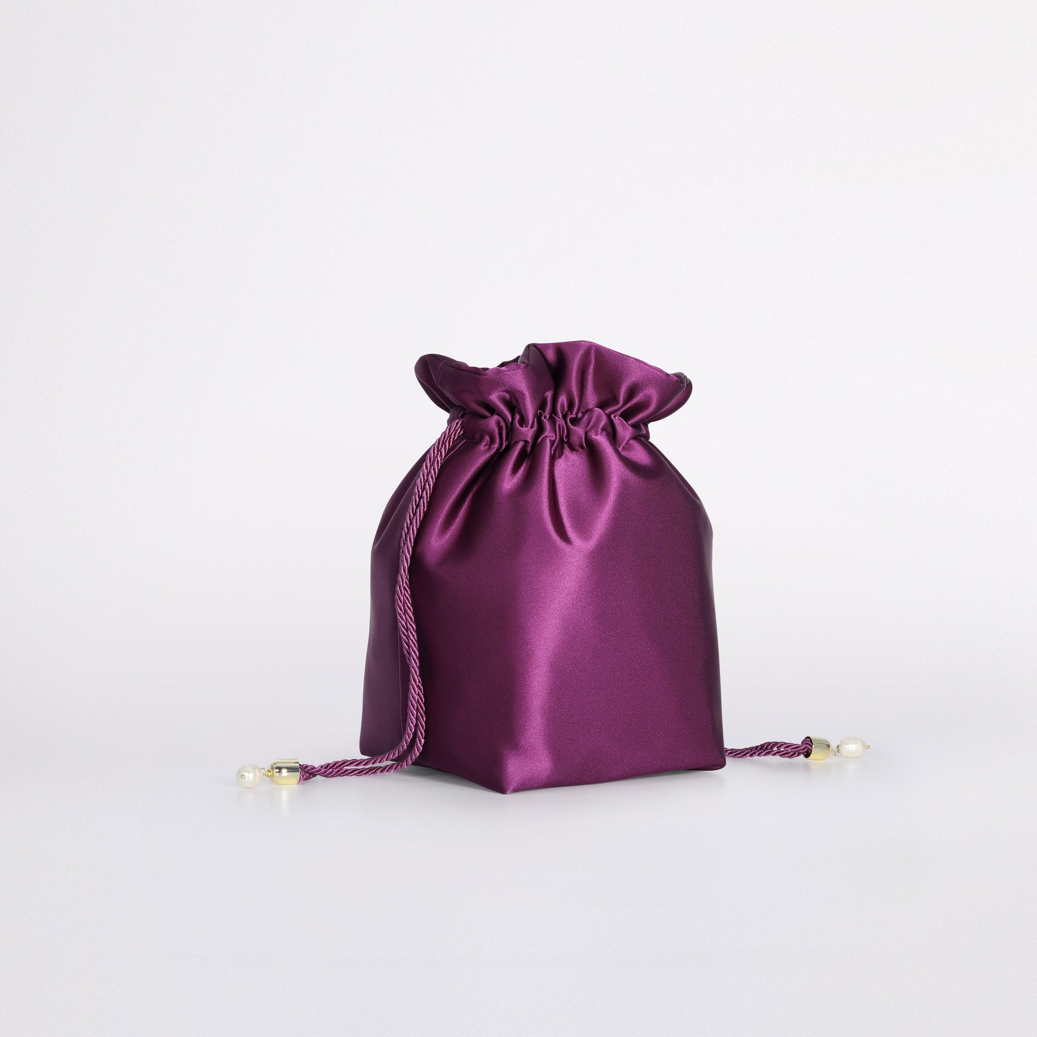 Bucket bag in colorazione petunia