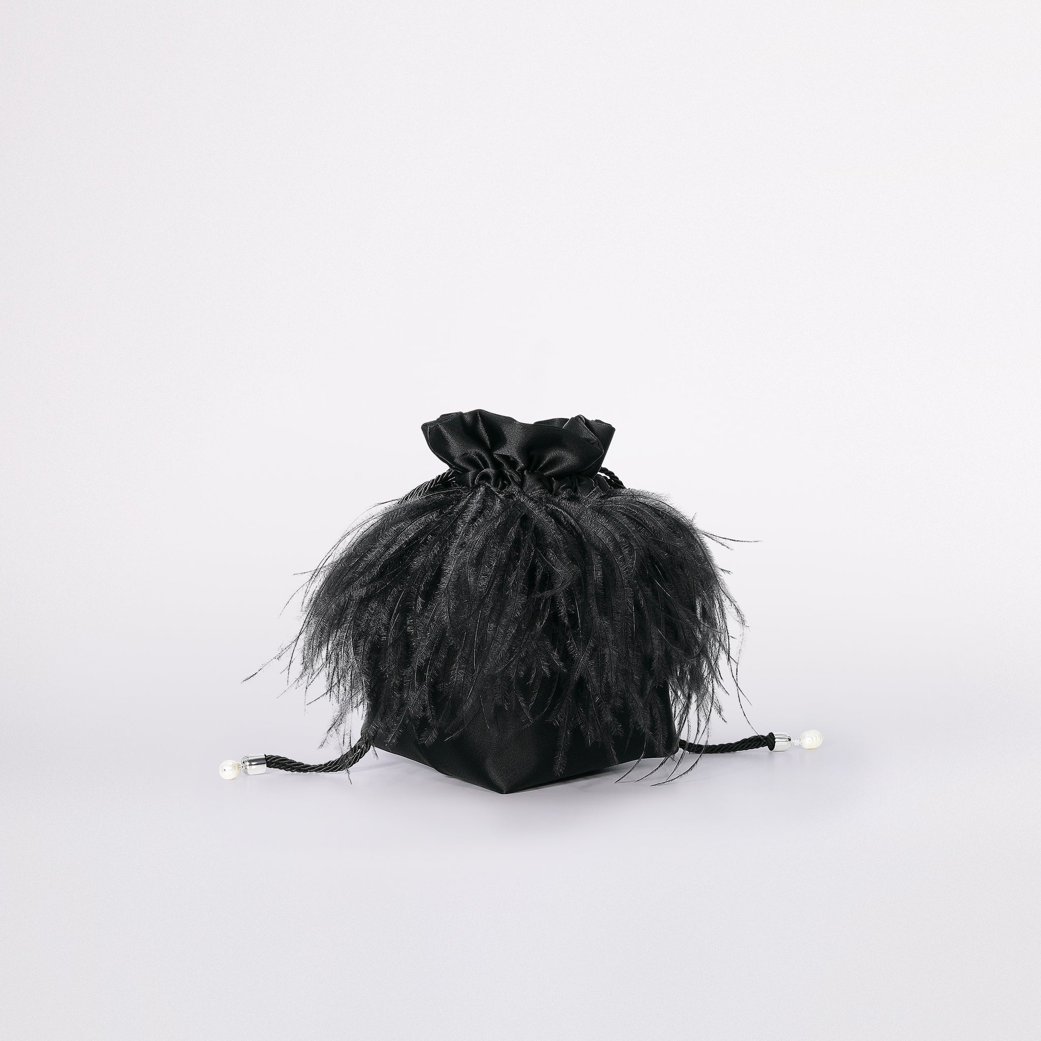 Feathers Collar Bag in colorazione nero