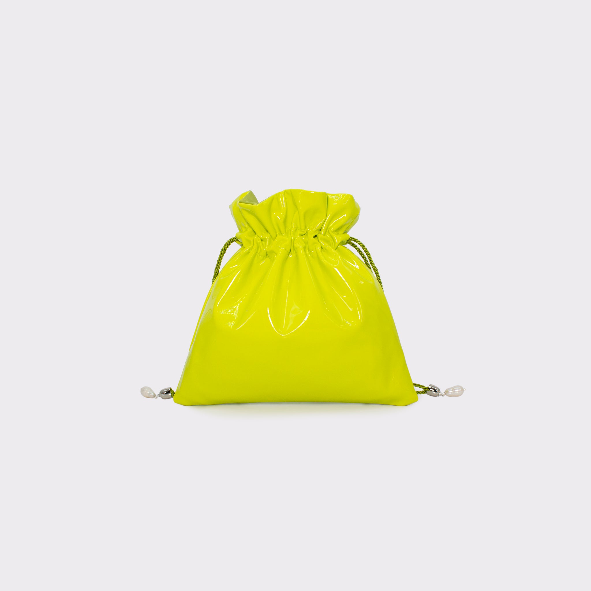 Glossy mini bag in colorazione lime