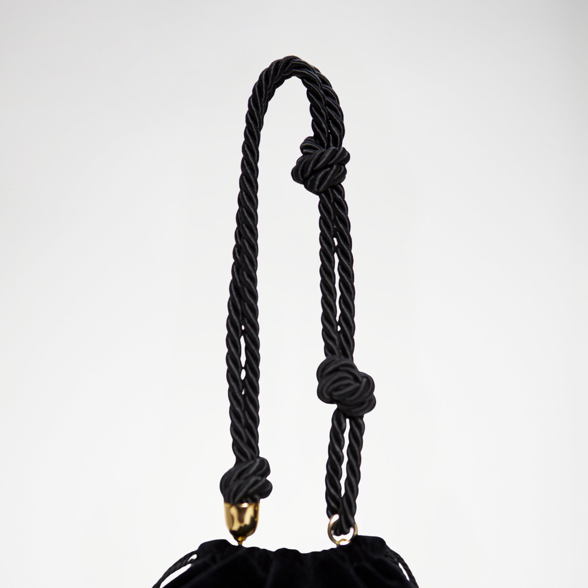 knotted shoulder strap in colore nero